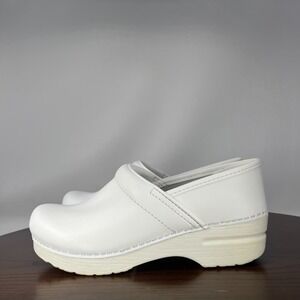 Dansko Clog Shoes Women's 39 /8.5 White Leather Comfort Slip On Nursing Career
